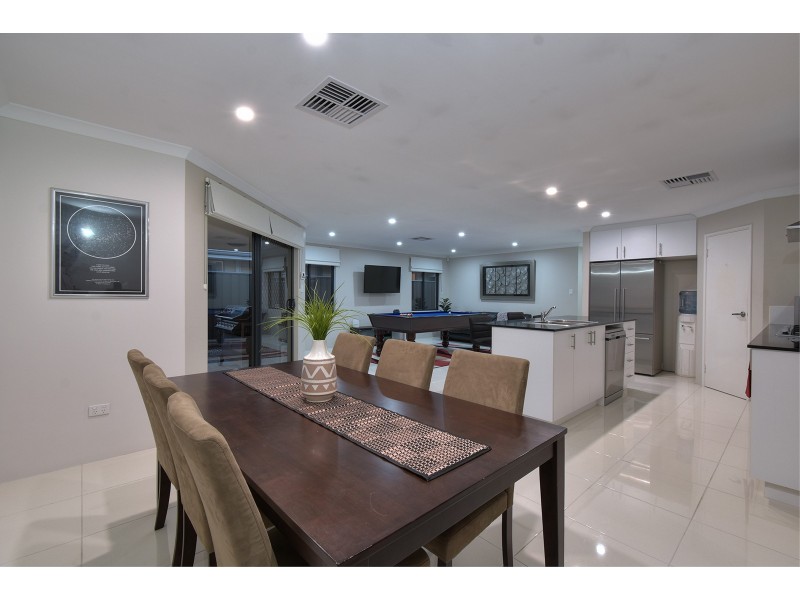 128 Boomerang Loop, Banksia Grove WA 6031