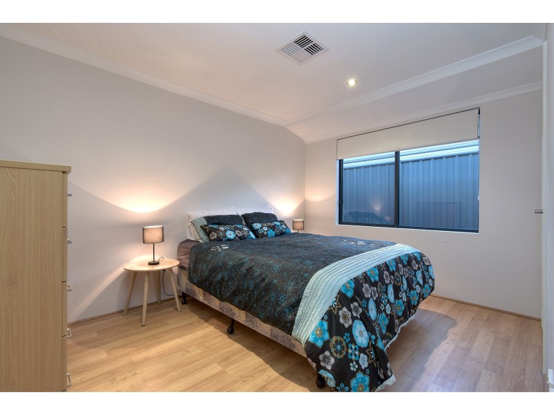 128 Boomerang Loop, Banksia Grove WA 6031