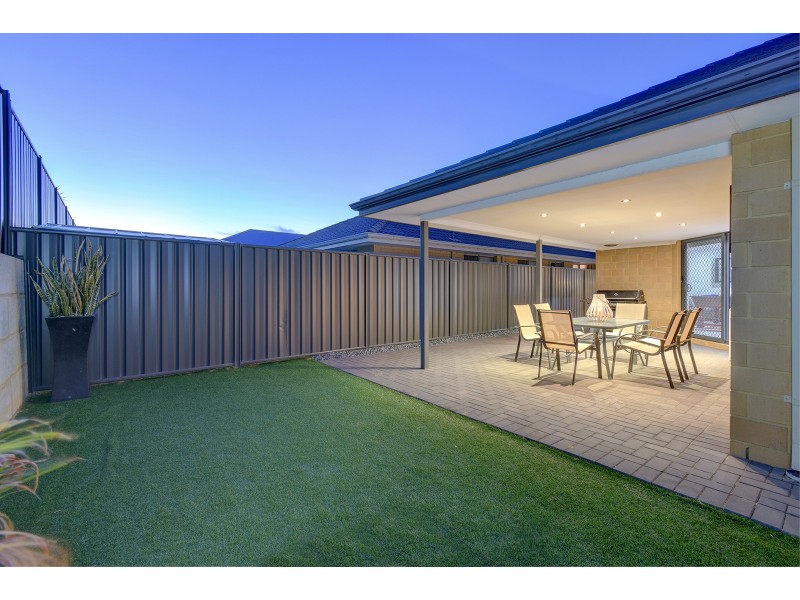 128 Boomerang Loop, Banksia Grove WA 6031