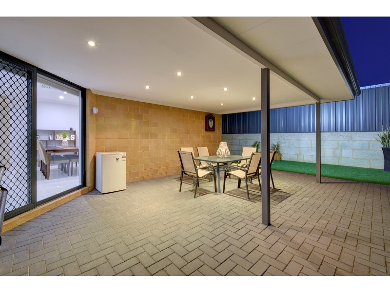 128 Boomerang Loop, Banksia Grove WA 6031