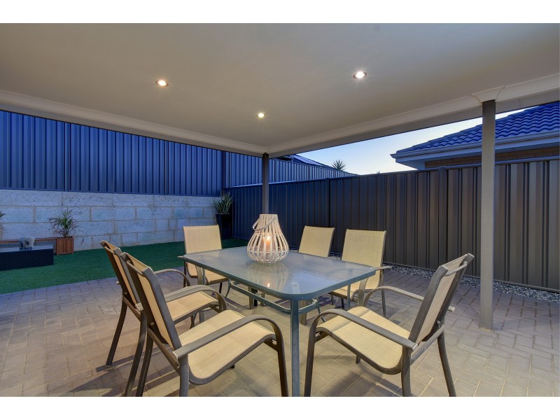 128 Boomerang Loop, Banksia Grove WA 6031