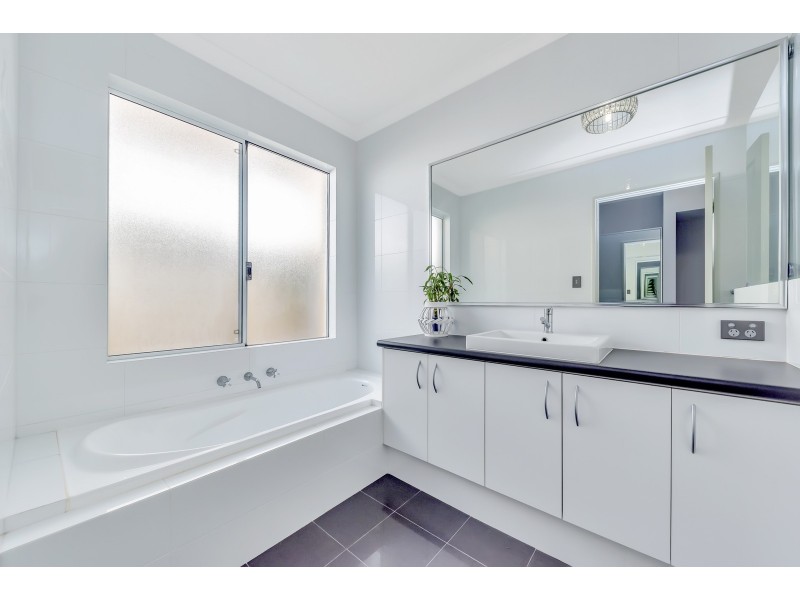 5 Irving Fairway, Baldivis WA 6171