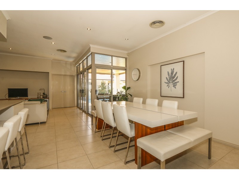 13 Sunrose Link, Stirling WA 6021