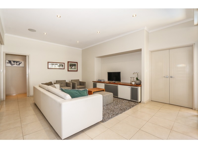 13 Sunrose Link, Stirling WA 6021