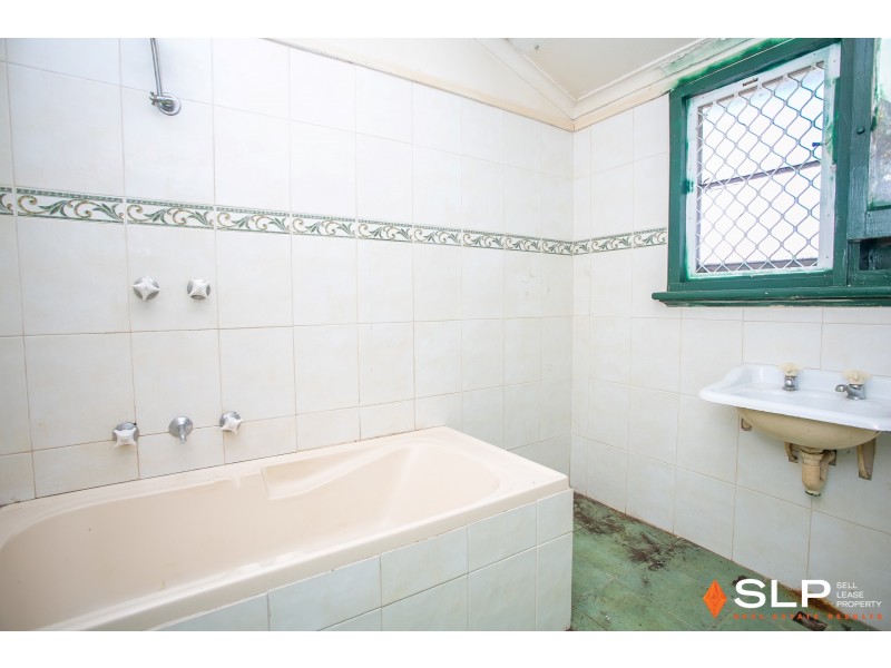 7 Harwood Street, Hilton WA 6163