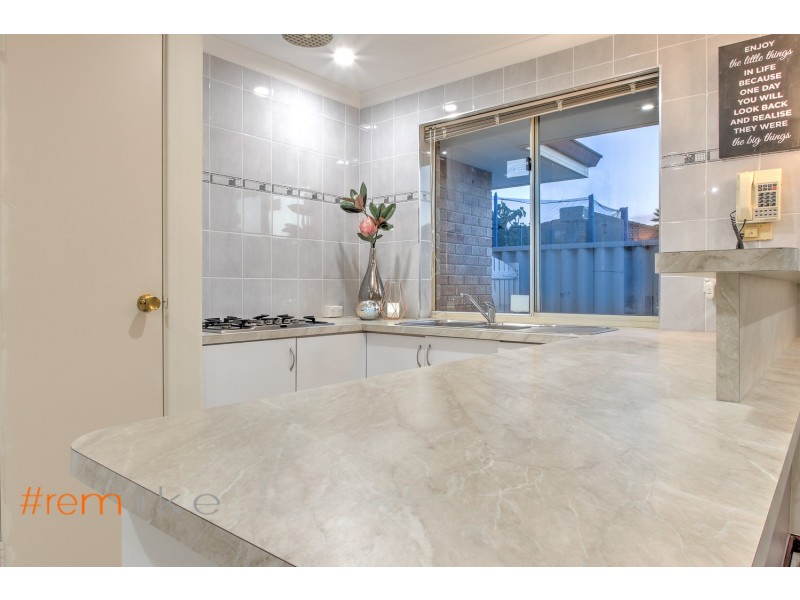 10 Bradbury Place, Alexander Heights WA 6064