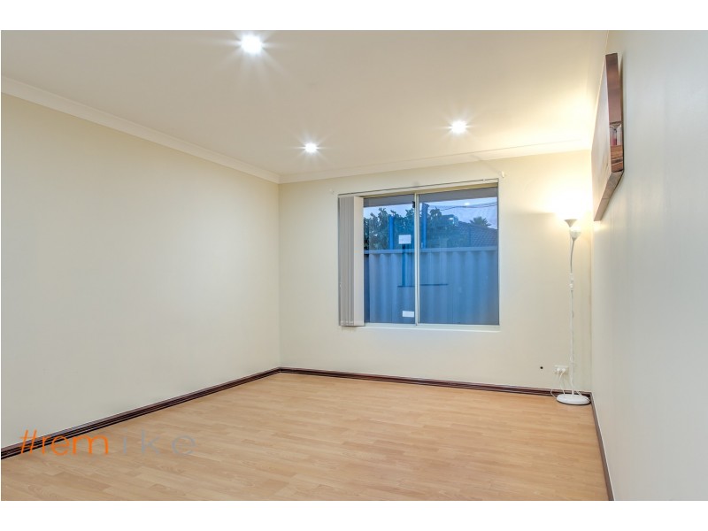 10 Bradbury Place, Alexander Heights WA 6064