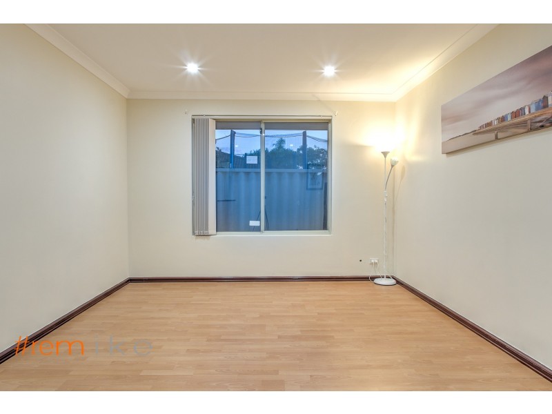 10 Bradbury Place, Alexander Heights WA 6064