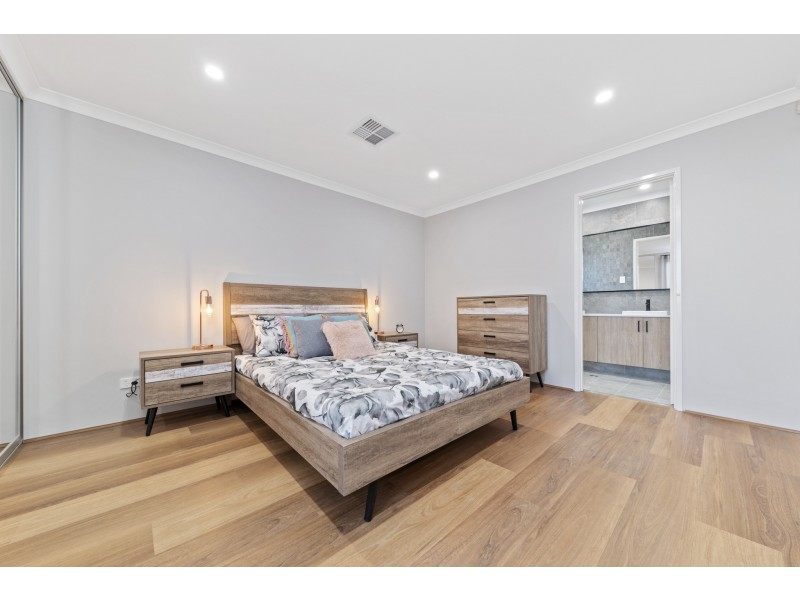 42 Weld Road, Swan View WA 6056