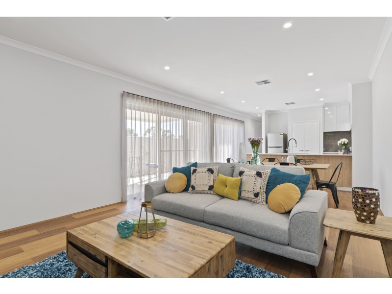 42 Weld Road, Swan View WA 6056