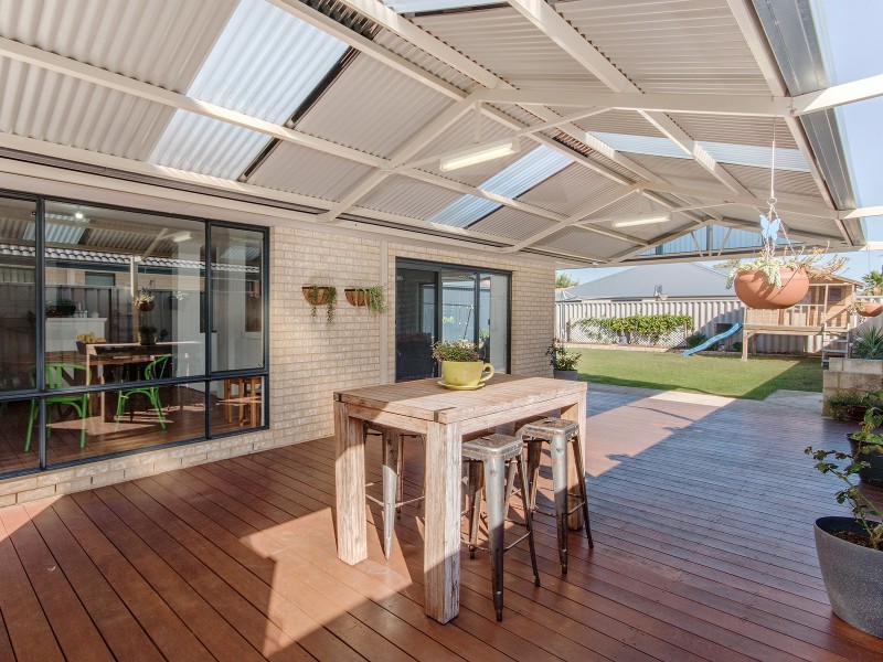 10 Maroubra Parade, Secret Harbour WA 6173