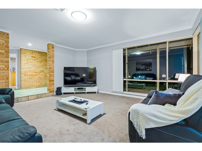 23 Lakelands Drive, Gnangara WA 6077