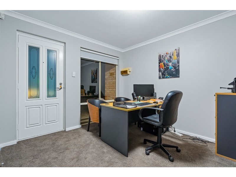 23 Lakelands Drive, Gnangara WA 6077