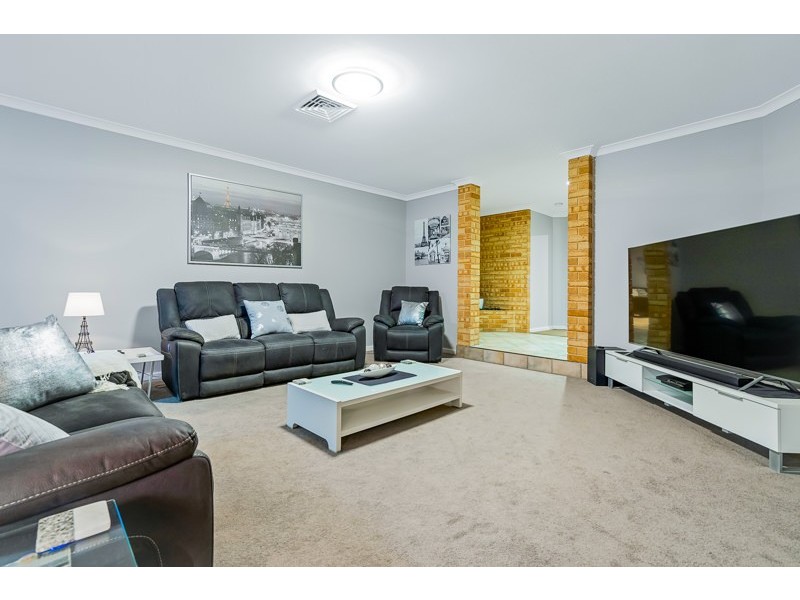 23 Lakelands Drive, Gnangara WA 6077