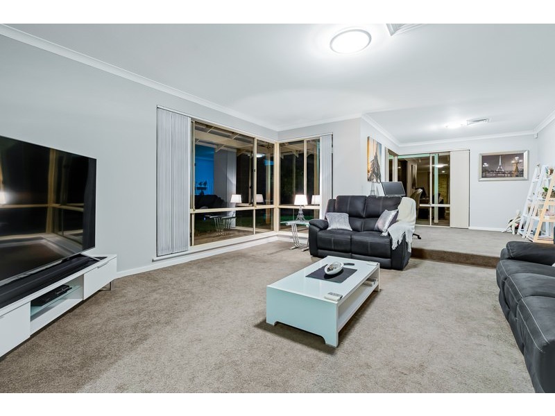 23 Lakelands Drive, Gnangara WA 6077
