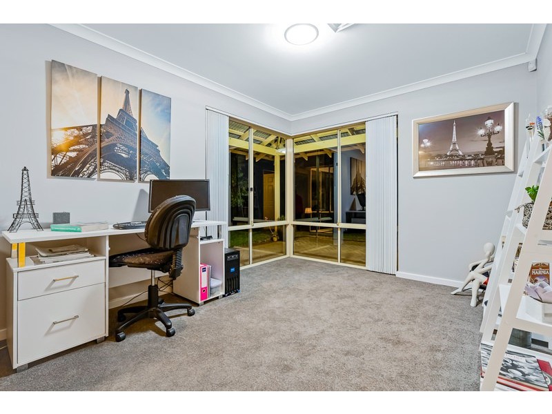 23 Lakelands Drive, Gnangara WA 6077