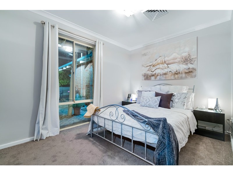 23 Lakelands Drive, Gnangara WA 6077