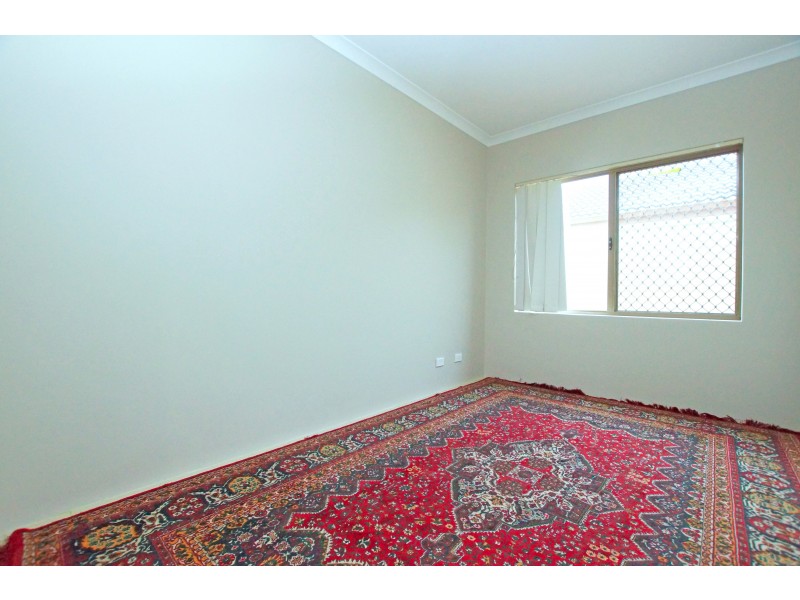 4 McNamara Place, Marangaroo WA 6064