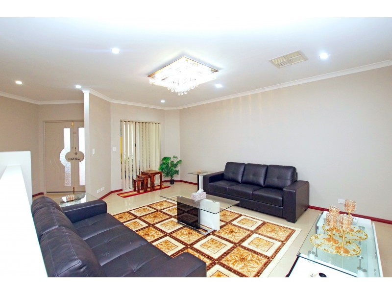 4 McNamara Place, Marangaroo WA 6064