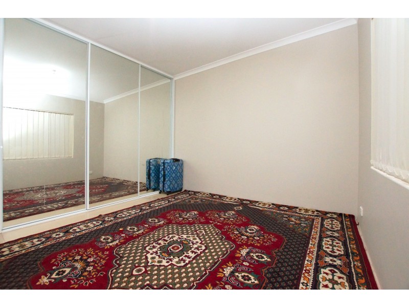 4 McNamara Place, Marangaroo WA 6064