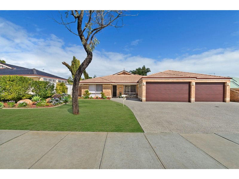 40 Golf Links Drive, Carramar WA 6031