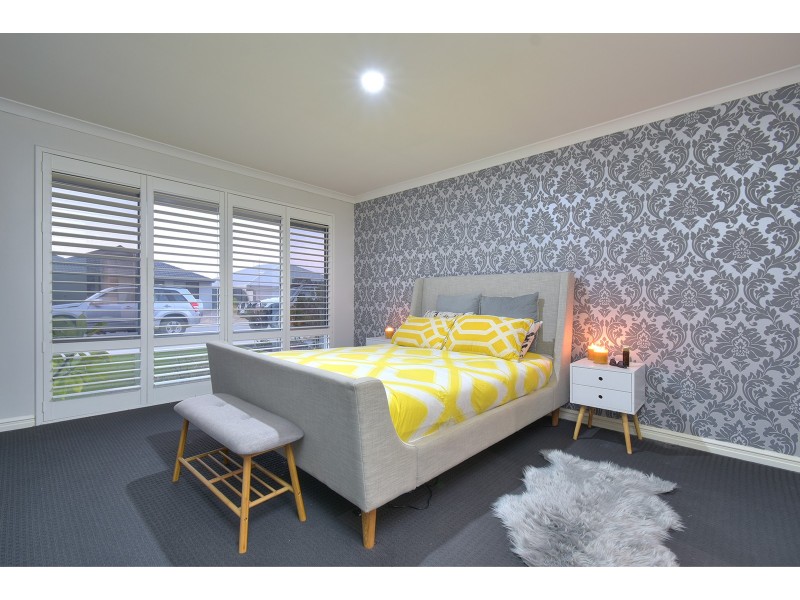 22 Mayali Bend, Banksia Grove WA 6031