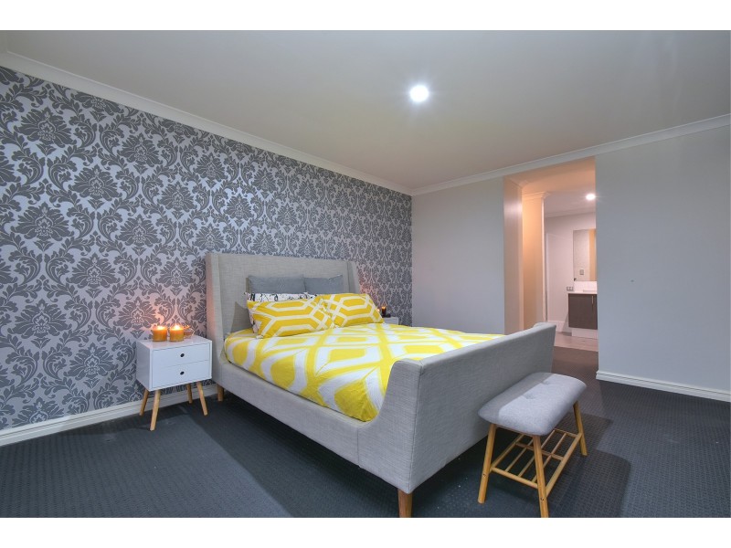 22 Mayali Bend, Banksia Grove WA 6031