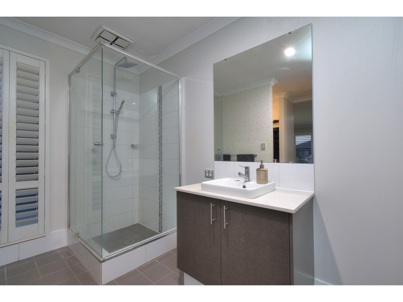 22 Mayali Bend, Banksia Grove WA 6031