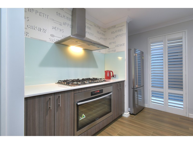 22 Mayali Bend, Banksia Grove WA 6031