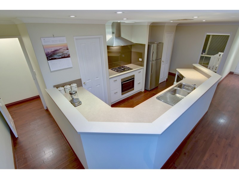 96 Houghton Drive, Carramar WA 6031
