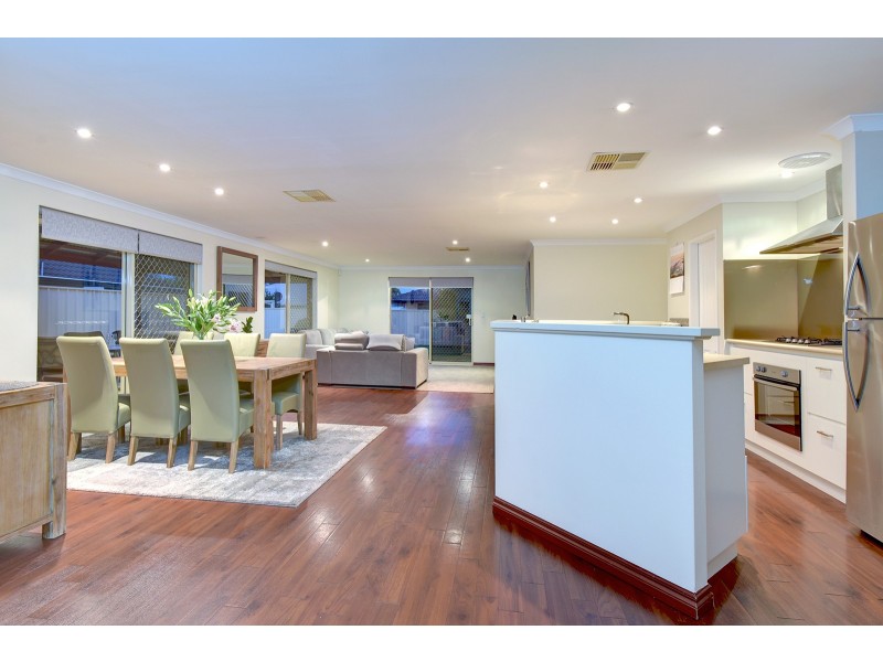 96 Houghton Drive, Carramar WA 6031