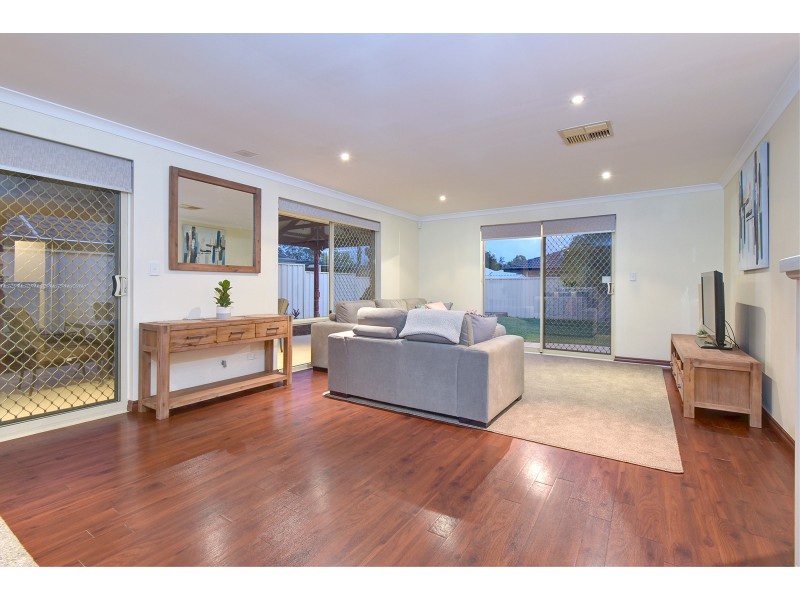 96 Houghton Drive, Carramar WA 6031