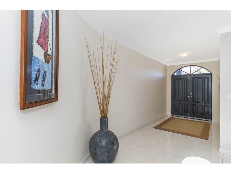 9 Jarvis Place, Leeming WA 6149