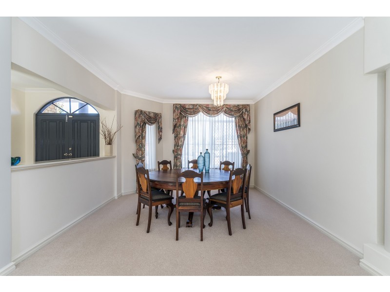 9 Jarvis Place, Leeming WA 6149