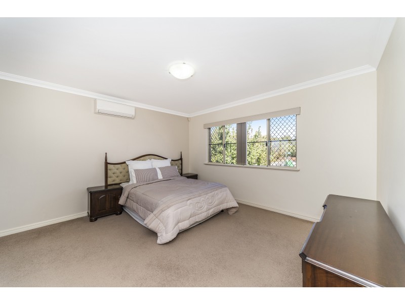 9 Jarvis Place, Leeming WA 6149