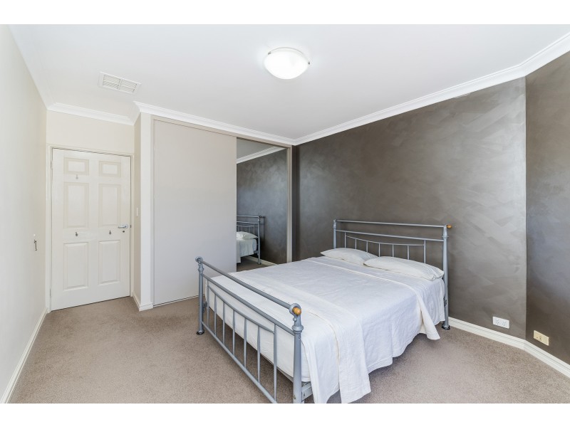 9 Jarvis Place, Leeming WA 6149