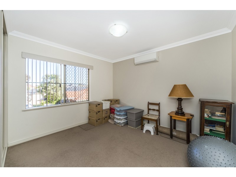 9 Jarvis Place, Leeming WA 6149