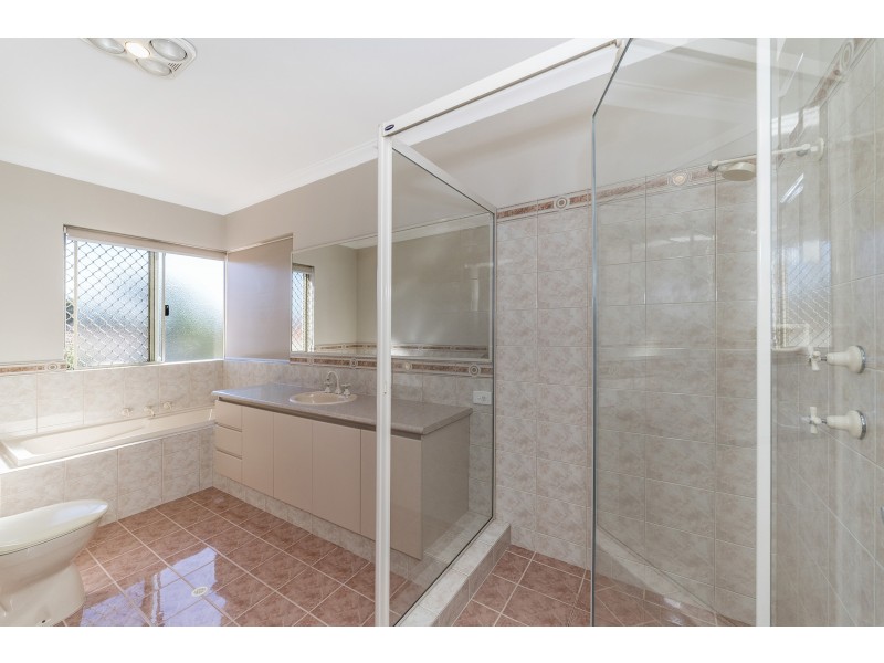 9 Jarvis Place, Leeming WA 6149