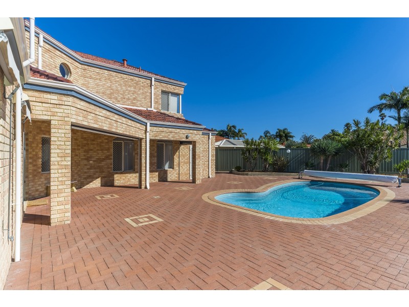 9 Jarvis Place, Leeming WA 6149