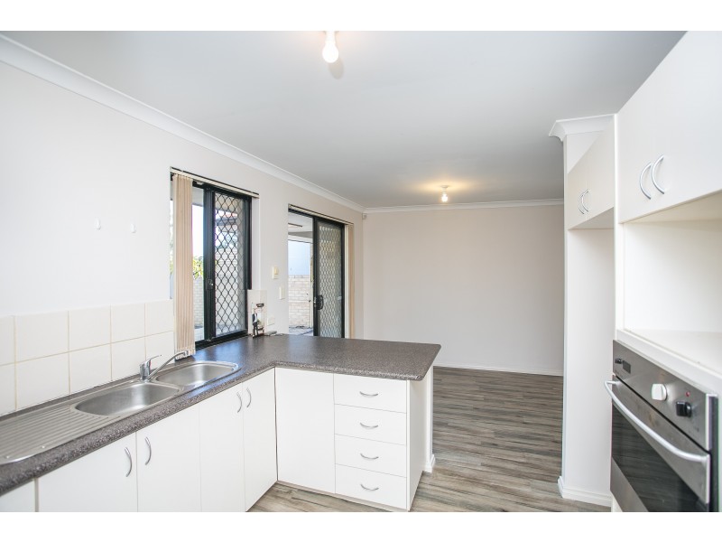 4/2 Carcoola Court, Nollamara WA 6061