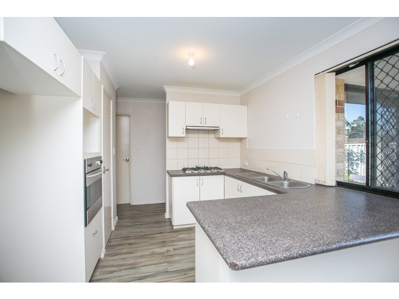 4/2 Carcoola Court, Nollamara WA 6061