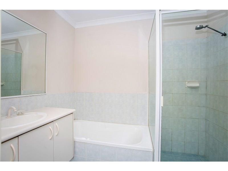 4/2 Carcoola Court, Nollamara WA 6061