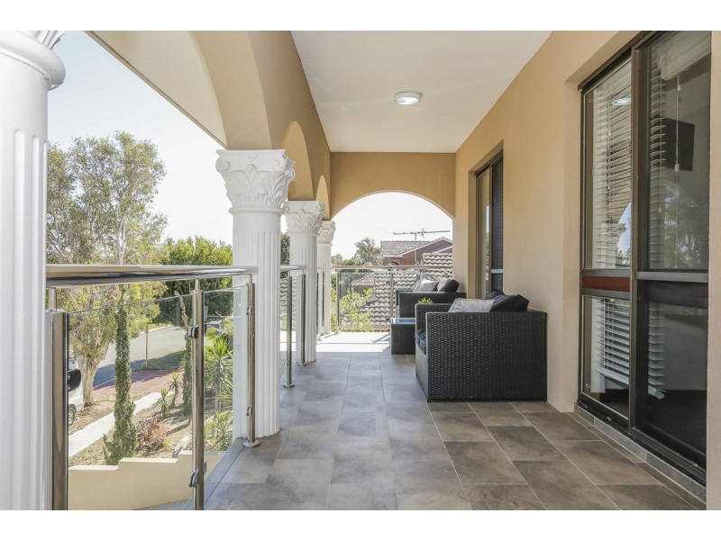 56 Jardine Street, Stirling WA 6021