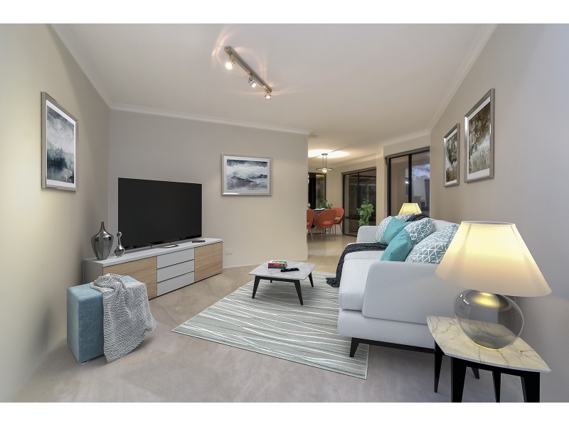 10 Glenfine Way, Carramar WA 6031