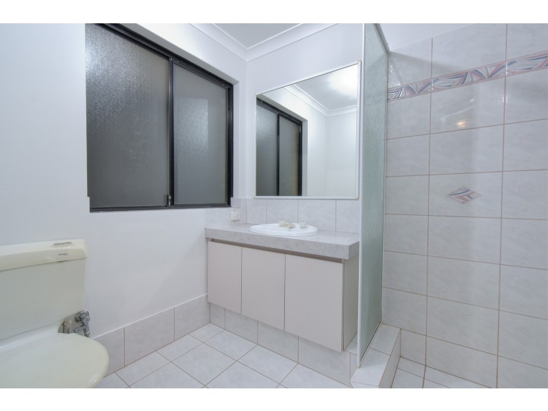 10 Glenfine Way, Carramar WA 6031