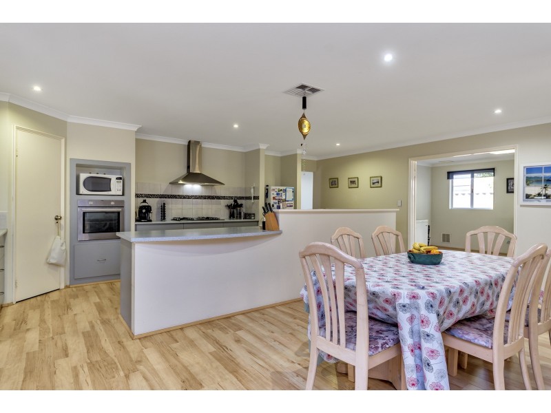 10 Kambany Approach, Dalyellup WA 6230