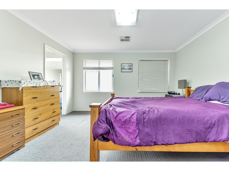 10 Kambany Approach, Dalyellup WA 6230