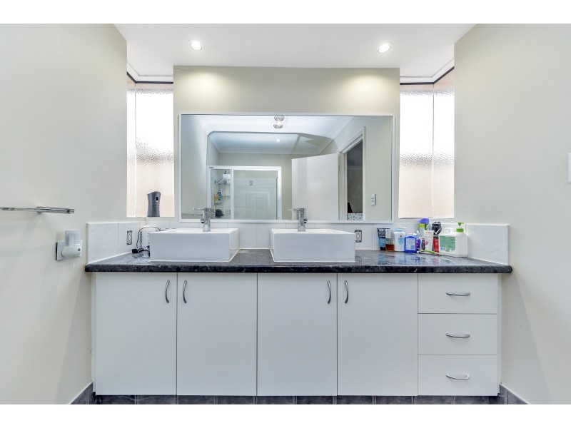 10 Kambany Approach, Dalyellup WA 6230