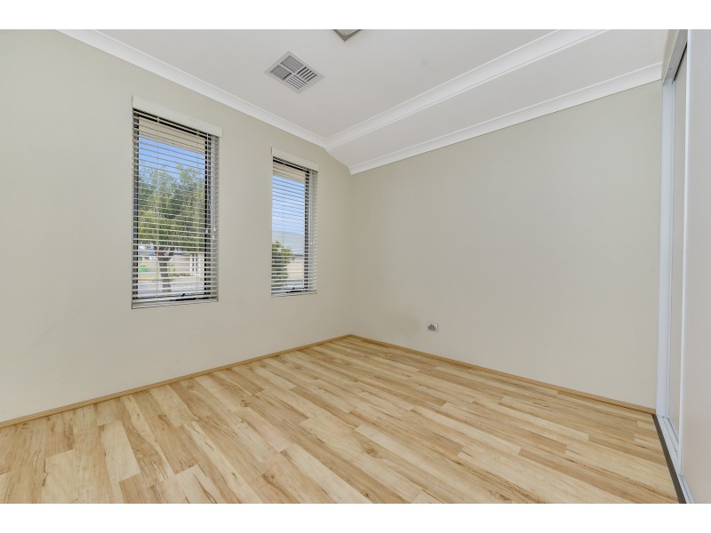 10 Kambany Approach, Dalyellup WA 6230