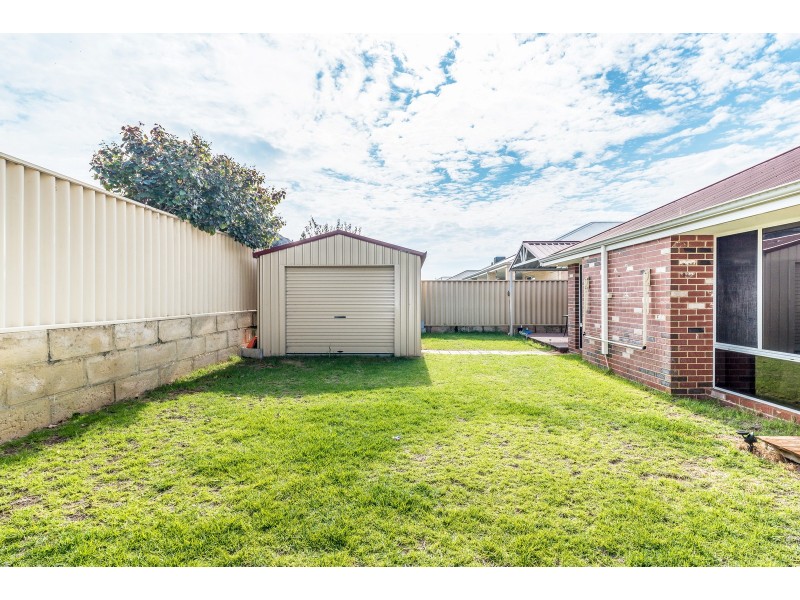 10 Kambany Approach, Dalyellup WA 6230